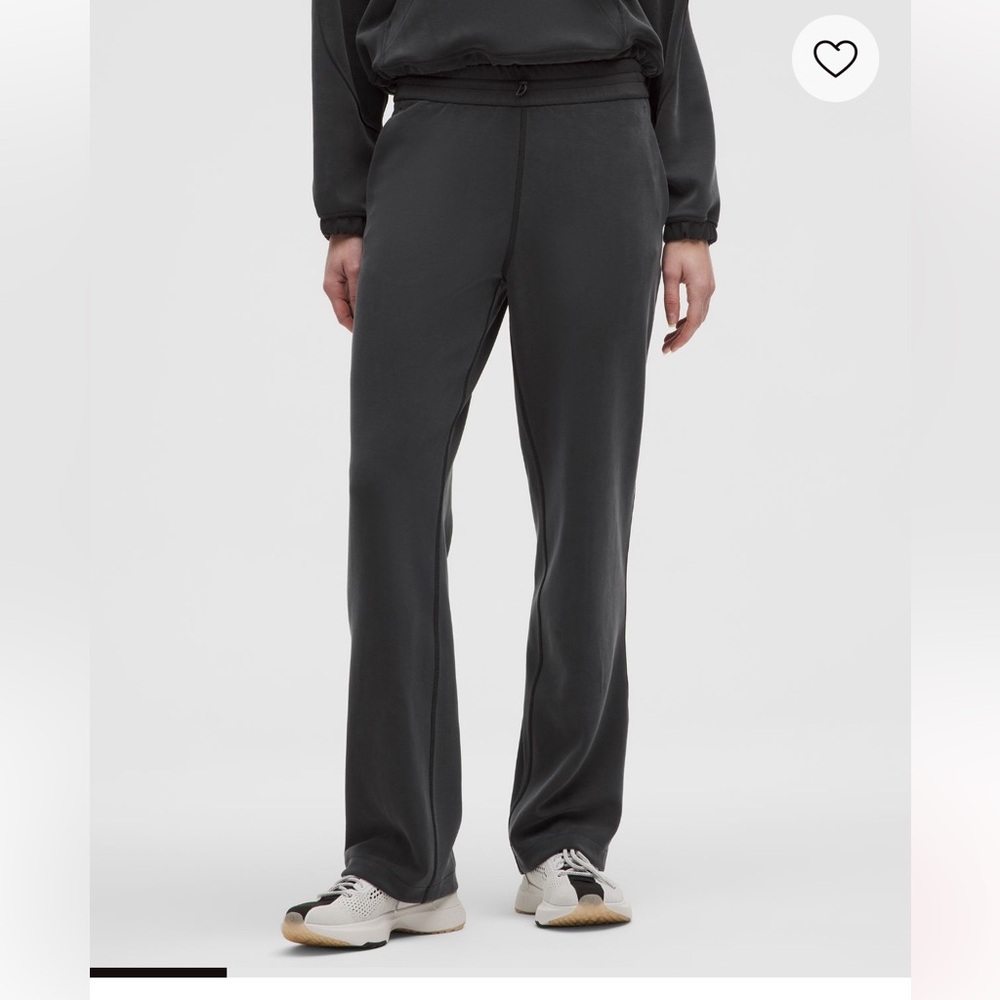 Lululemon soft stream high rise pants size 2 in black